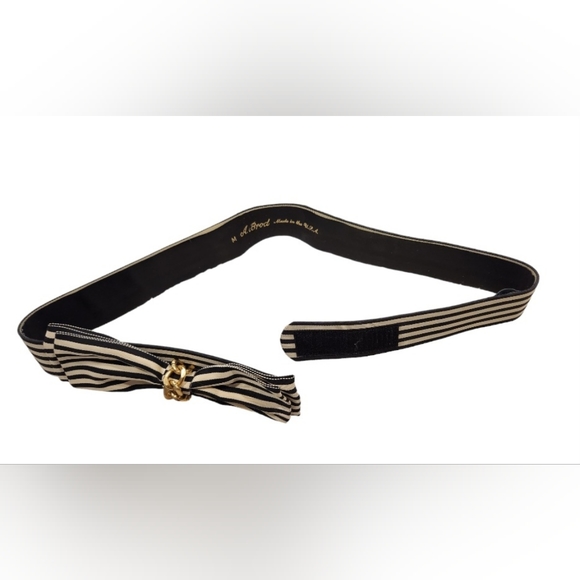 Gorgeous Vintage Bow Striped Belt with Gold Chain Detail at Center of Bow - Picture 3 of 4